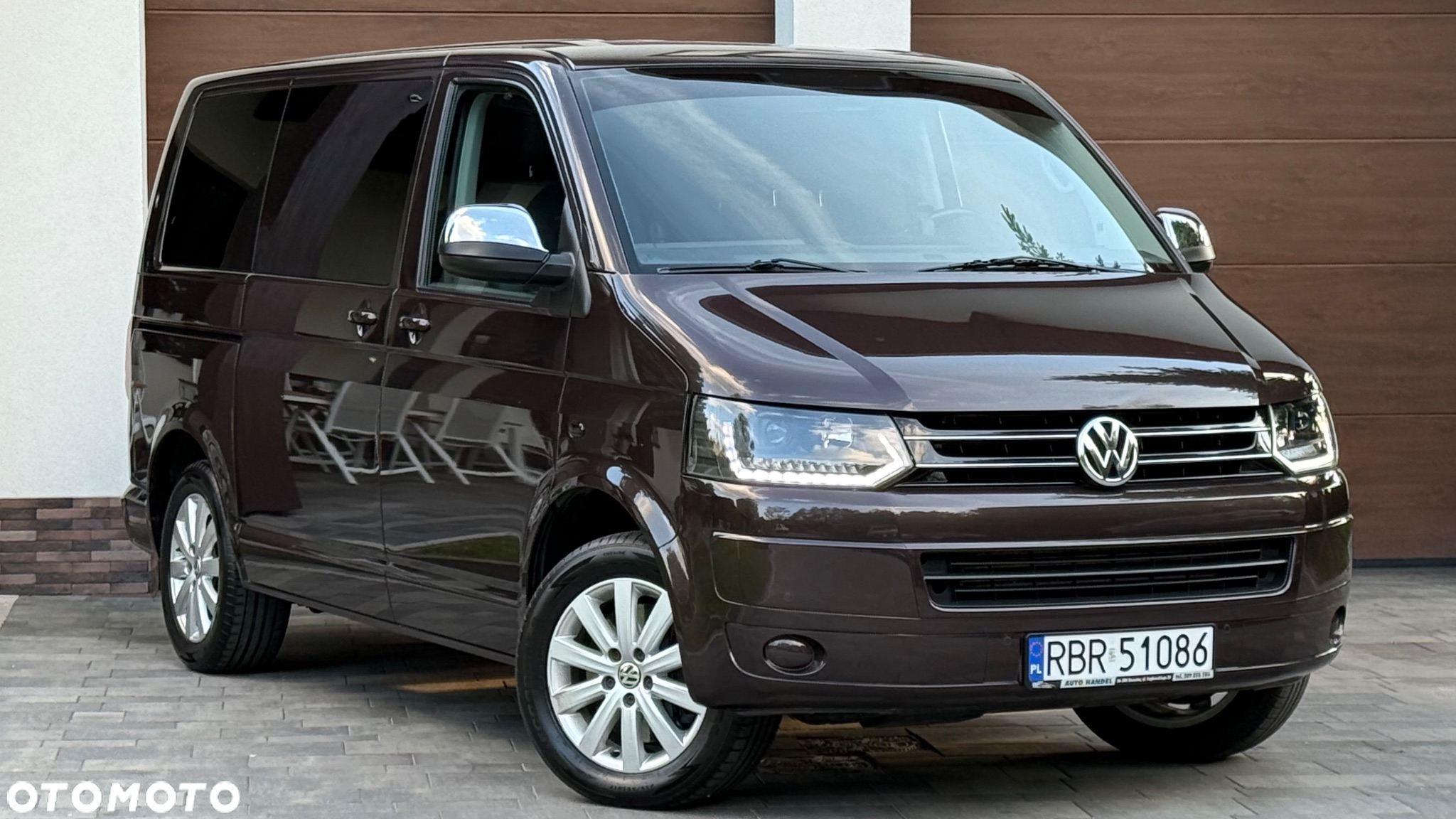 Volkswagen Multivan - 18