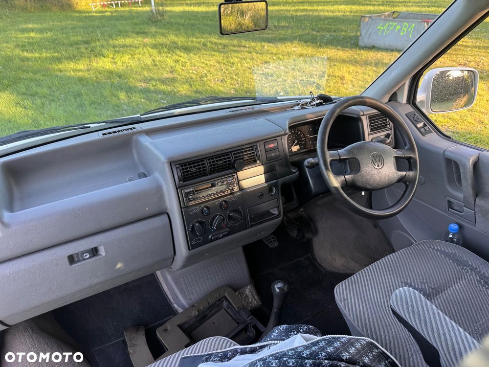 Volkswagen Caravelle Basis / CL - 11