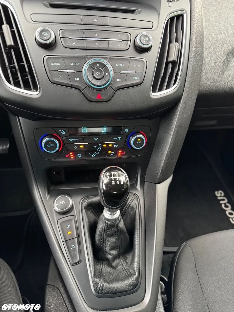 Ford Focus - 11