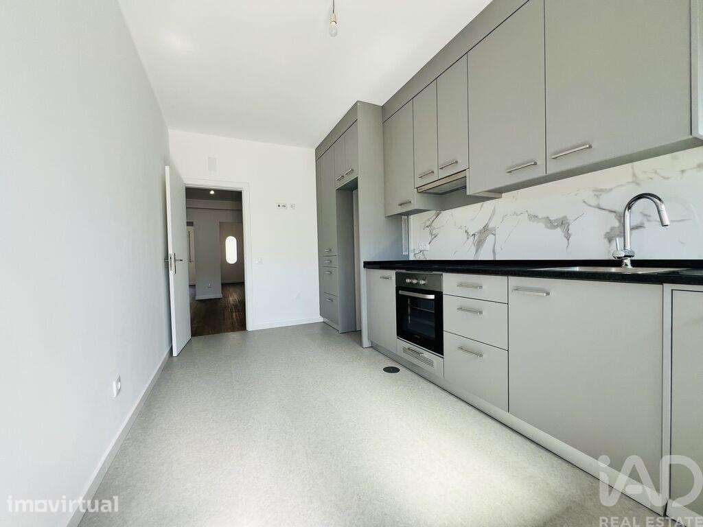 Apartamento T2 em Miranda do Corvo de 84 m2 - Grande imagem: 3/25