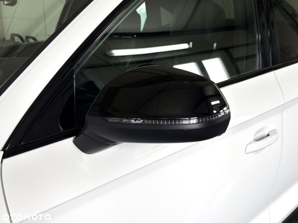Audi Q5 Sportback - 28