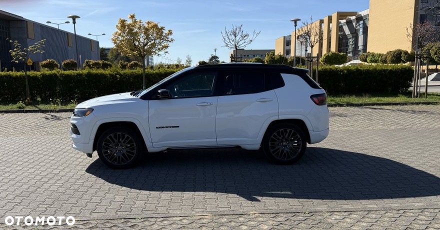 Jeep Compass - 10