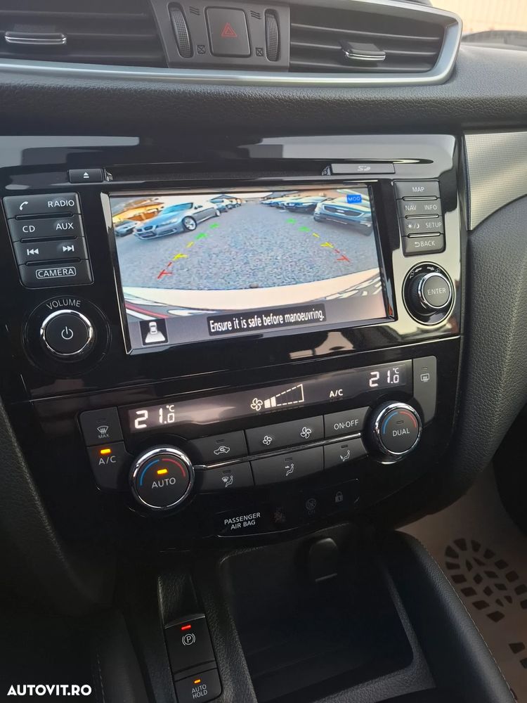 Nissan Qashqai 1.5 DCI Start/Stop N-Connecta - 9