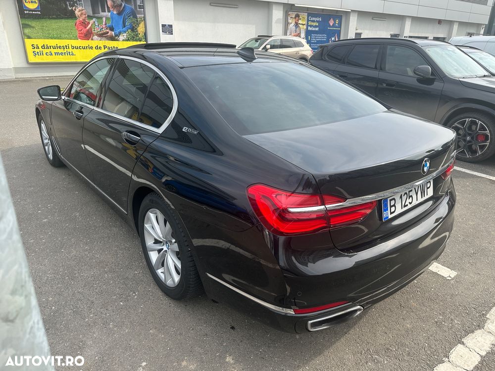 BMW Seria 7 740e iPerformance - 4