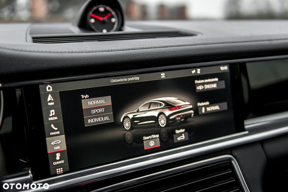 Porsche Panamera 4 GPF Executive - 29