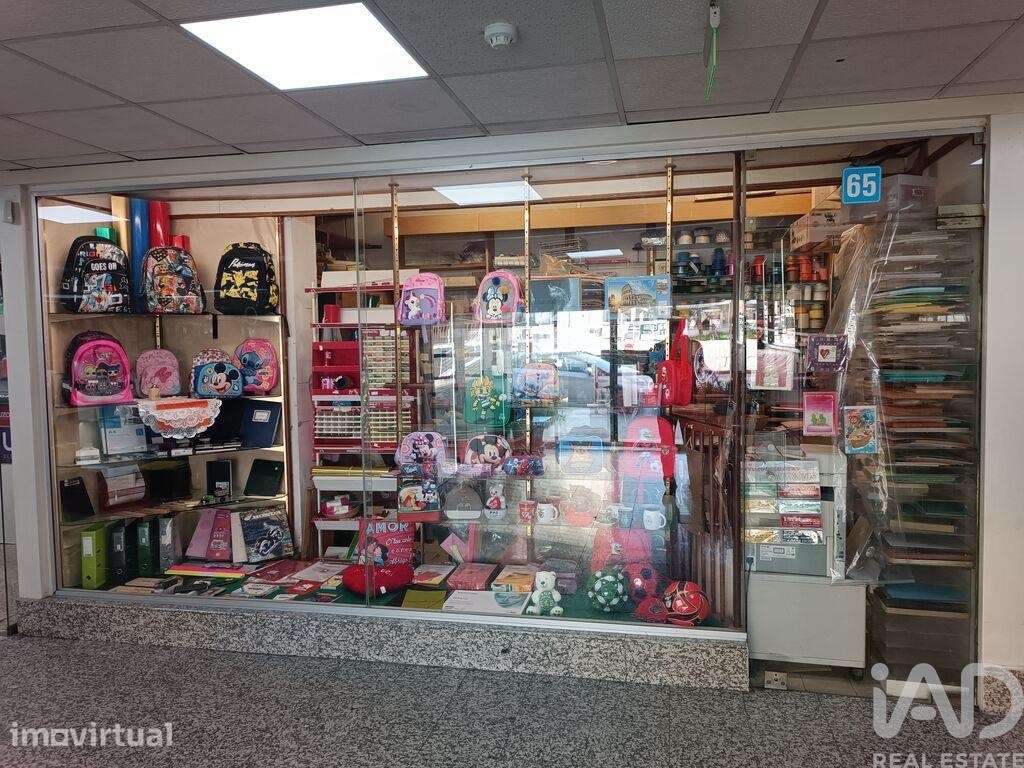 Loja / Estabelecimento Comercial em Carcavelos e Parede de 26,00 m2 - Grande imagem: 2/24