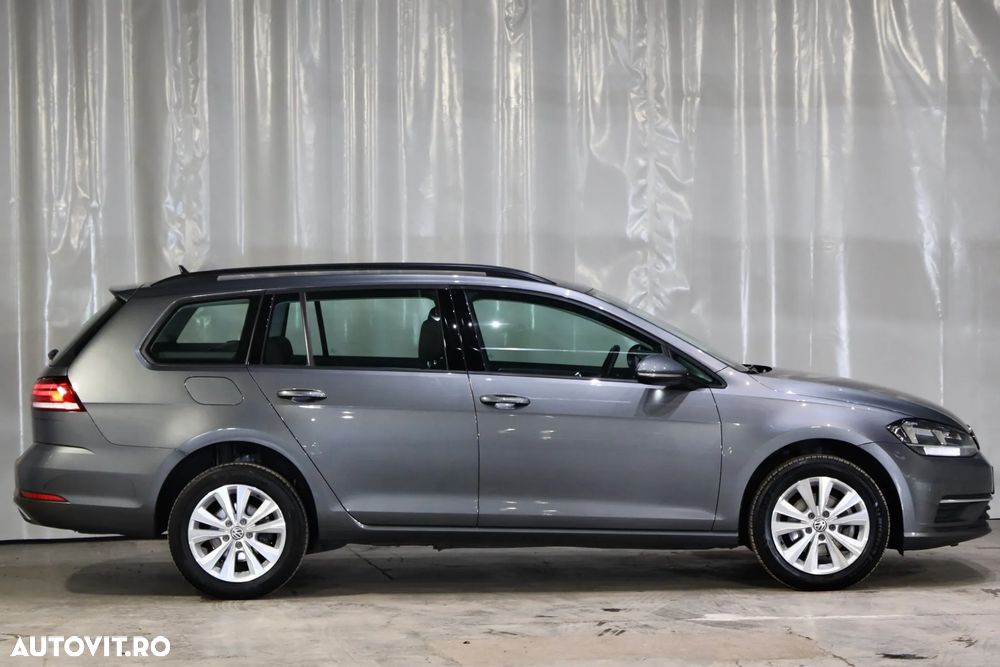Volkswagen Golf 2.0 TDI DSG Comfortline - 37