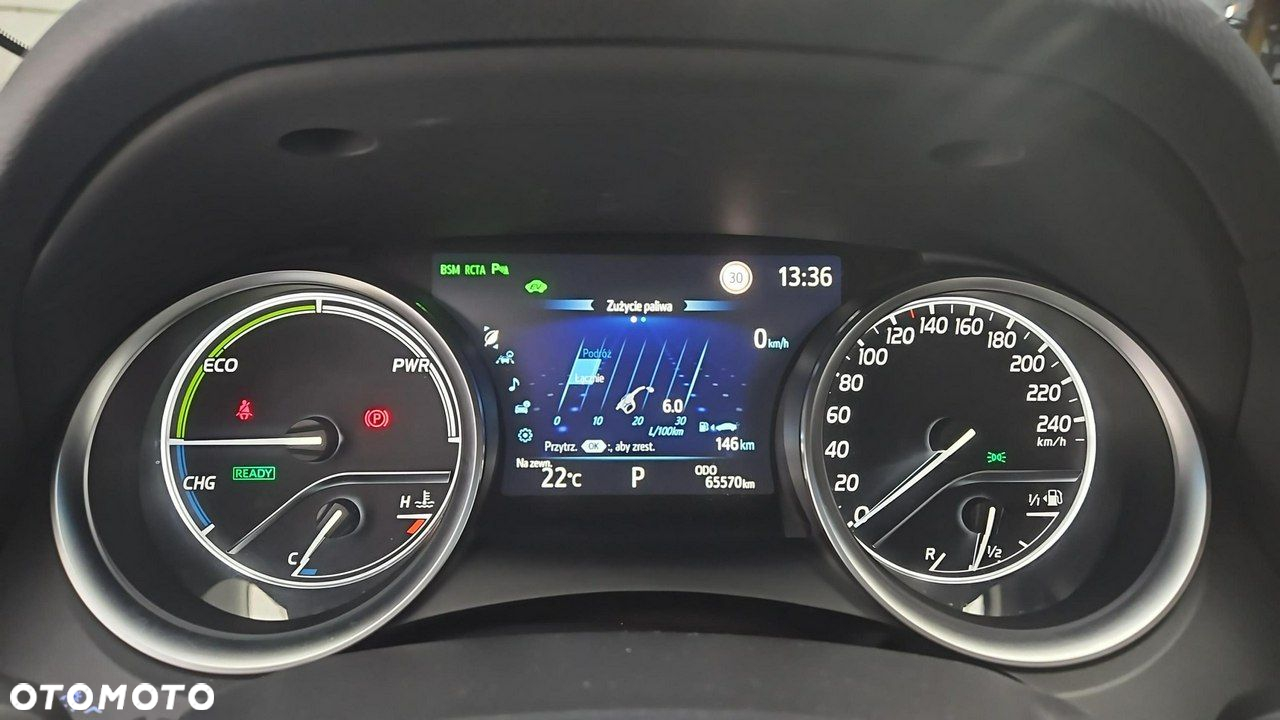 Toyota Camry - 14