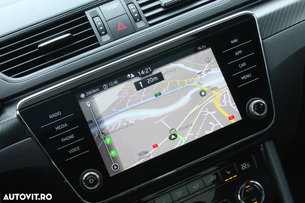 Skoda Superb 1.5 TSI DSG Sportline - 28