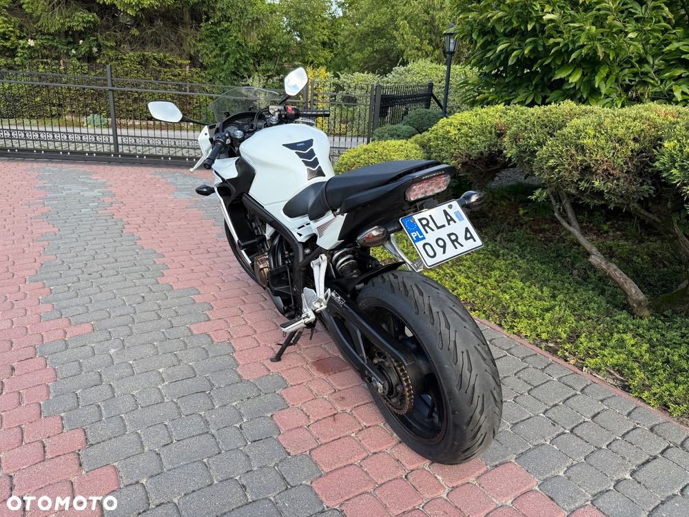 Honda CBR - 7