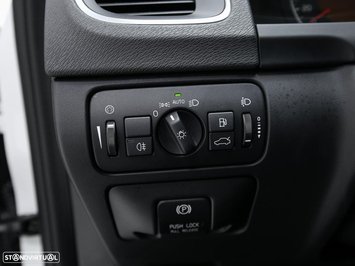 Volvo V60 - 16