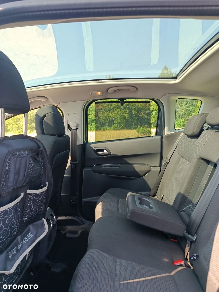 Peugeot 3008 1.6 HDi Premium - 4