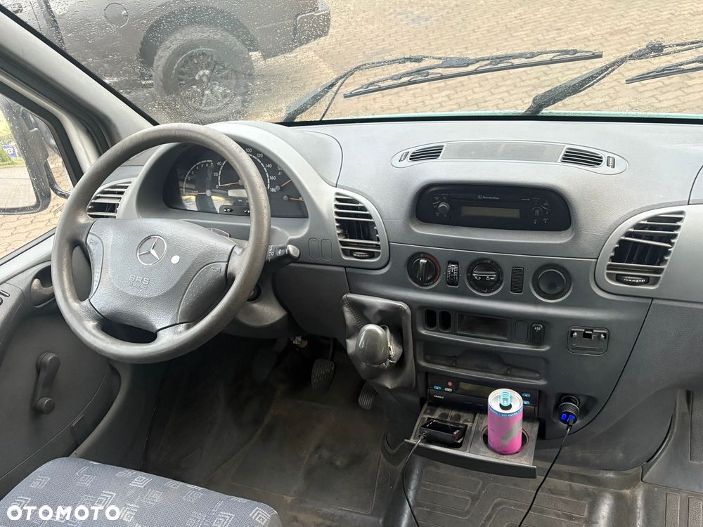 Mercedes-Benz Sprinter - 22