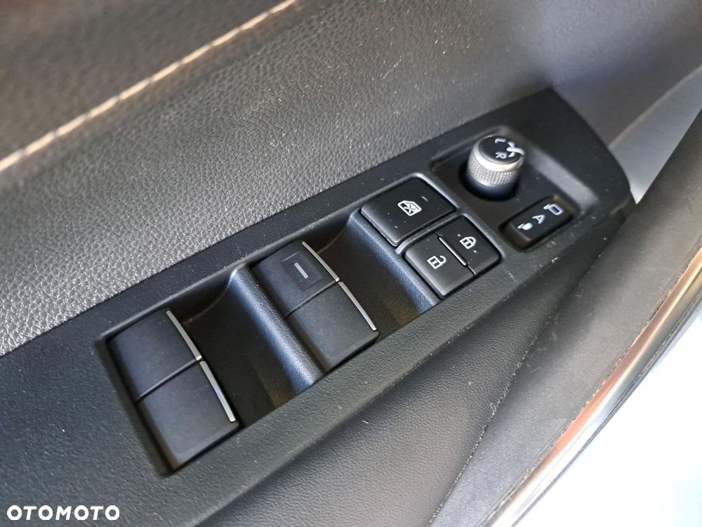 Toyota Corolla 1.8 Hybrid Style - 36