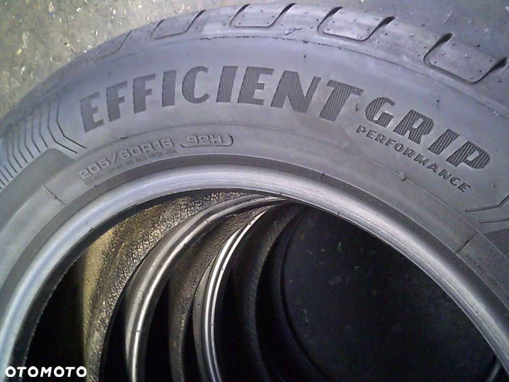 2x GOODYEAR Efficientgrip Performance 205/60R16 5,6mm 2023 - 2