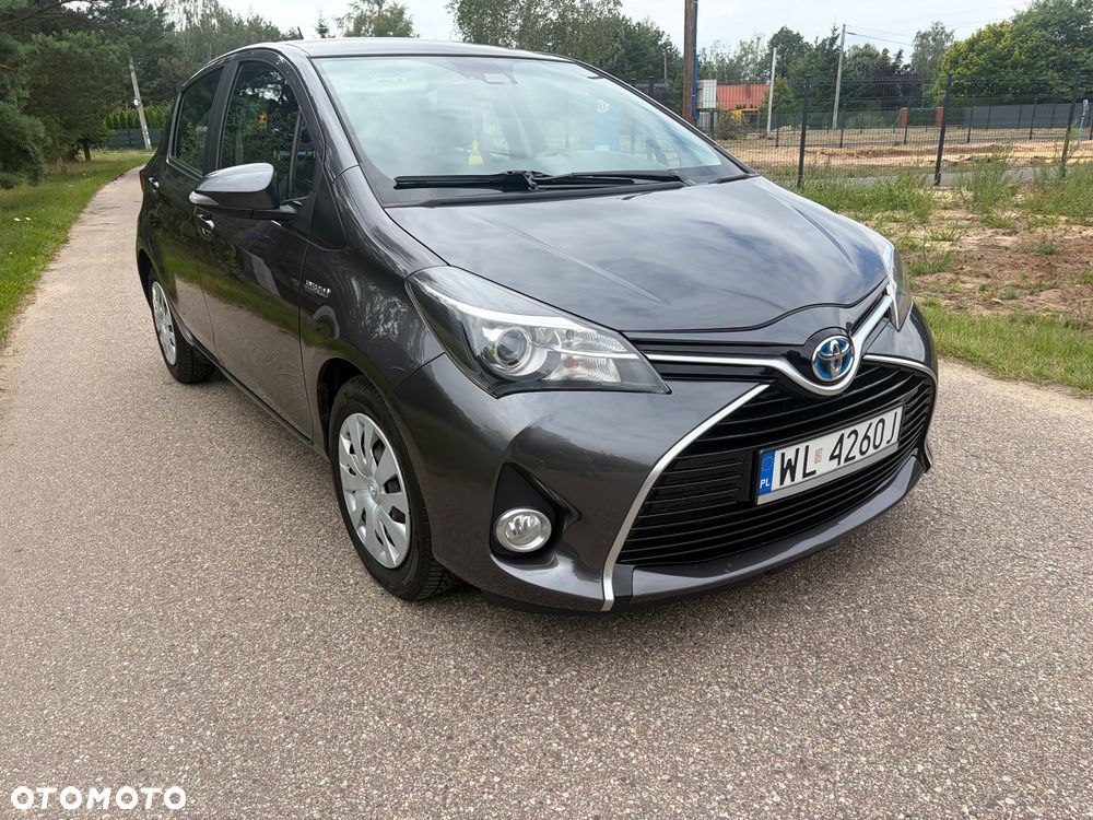 Toyota Yaris Hybrid 100 Active EU6 - 1