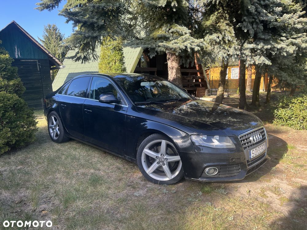 Audi A4 Limousine - 5