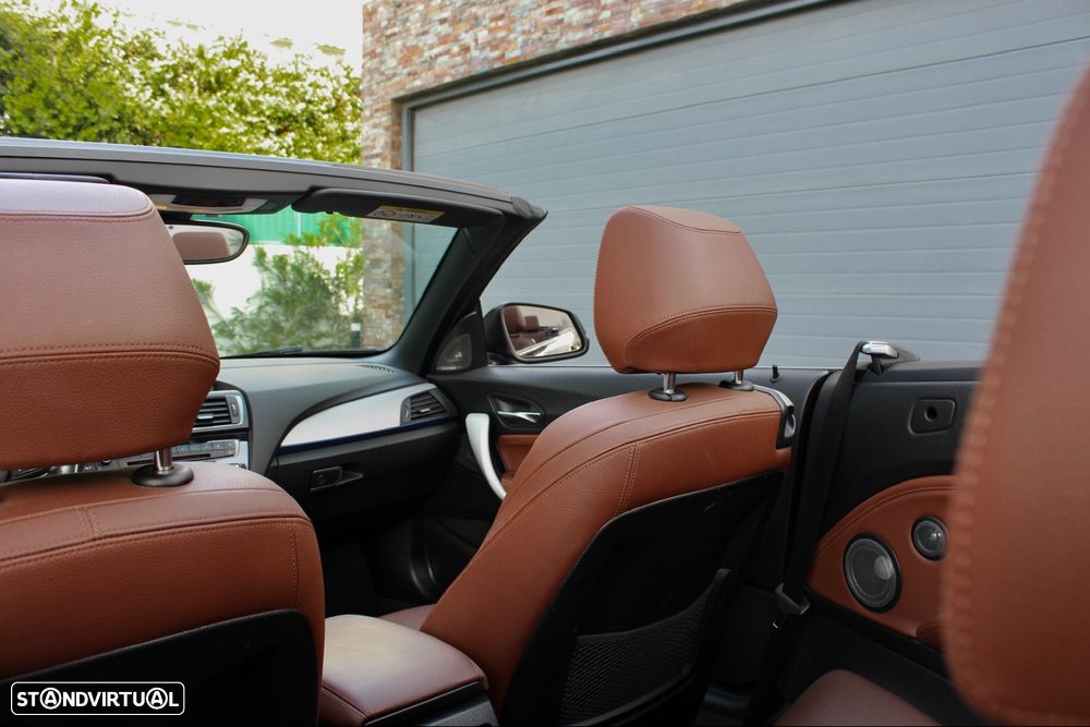 BMW 225 d Cabrio Pack M Auto - 56