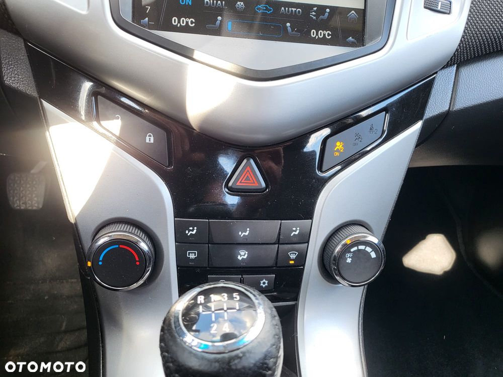 Chevrolet Cruze 1.6 - 7