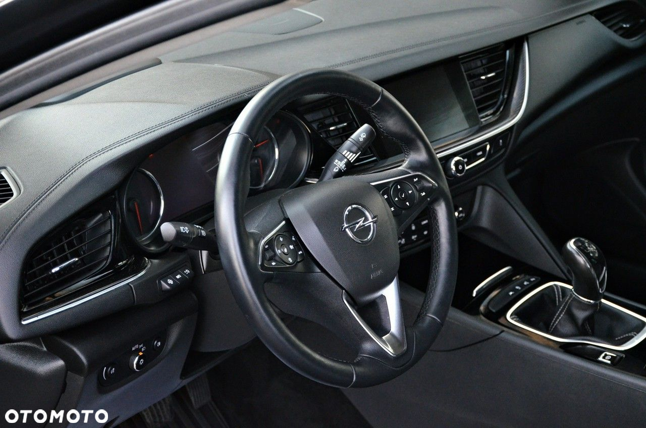Opel Insignia - 15