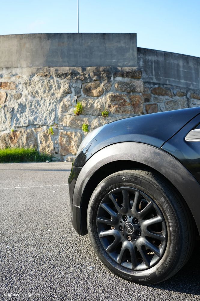 MINI 5 Portas Cooper D - 29