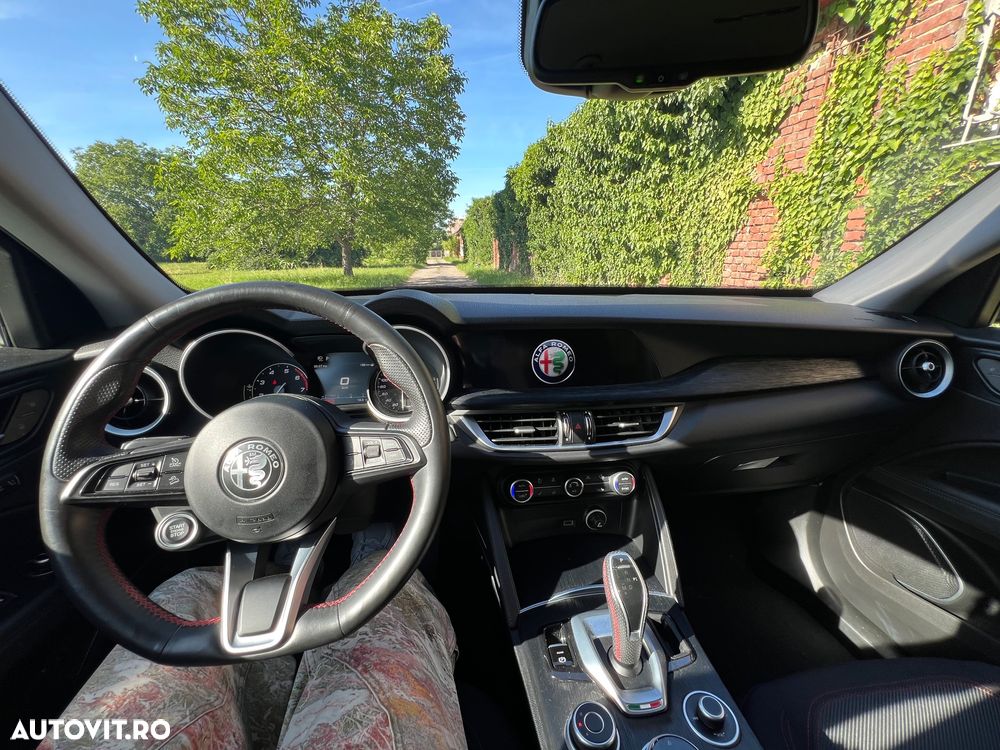 Alfa Romeo Stelvio 2.0 Turbo AWD AT8 Super - 6