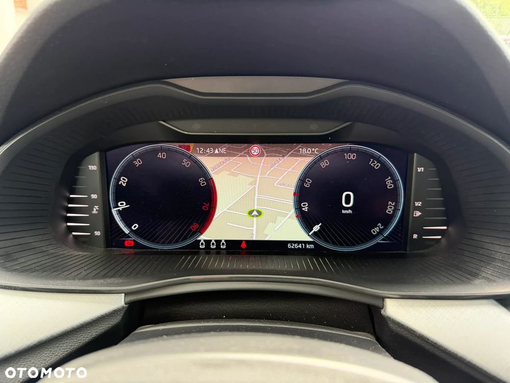 Skoda Kamiq 1.5 TSI Tour - 15