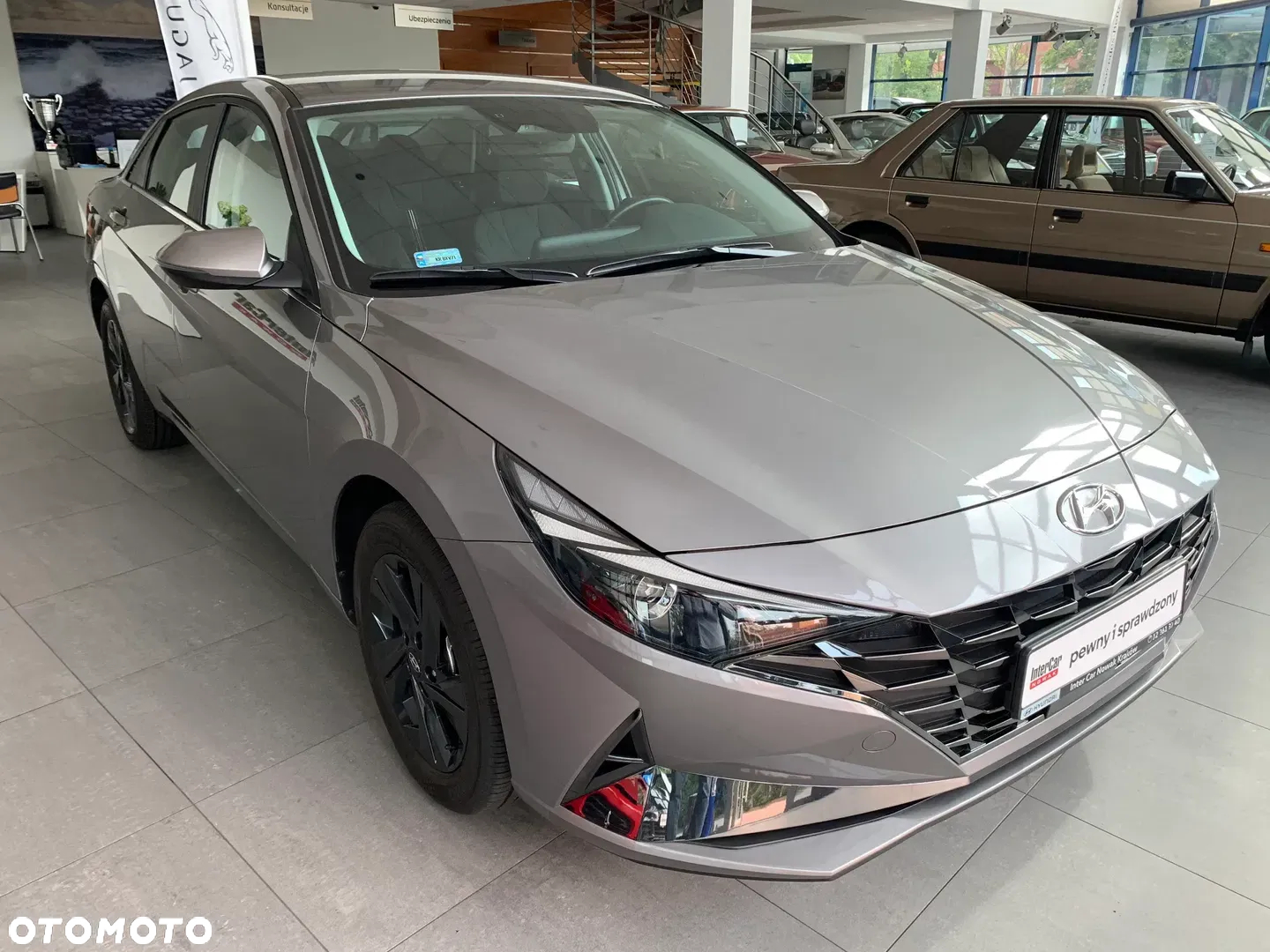 Hyundai Elantra 1.6 Smart - 17
