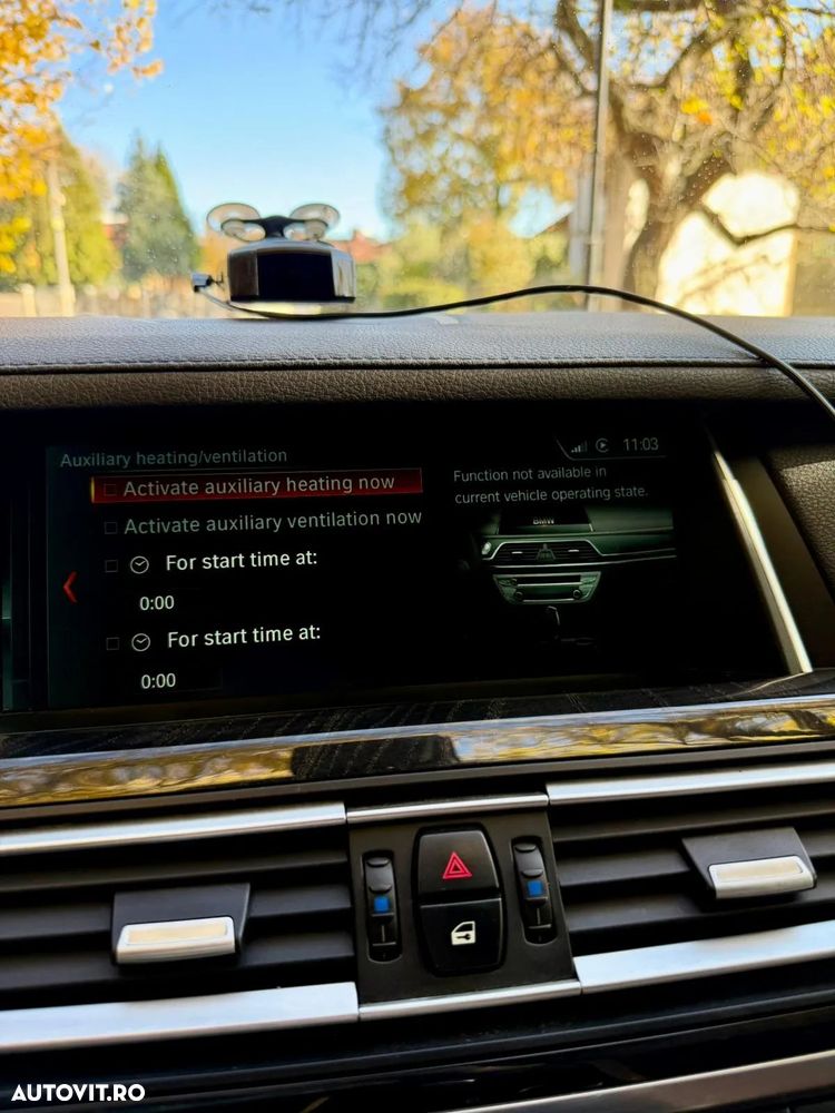 BMW Seria 7 730d xDrive - 27