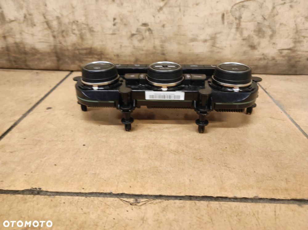 panel sterowania klimatyzacji passat b8 - 4