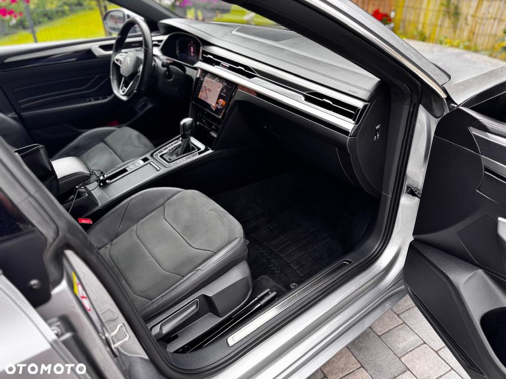 Volkswagen Arteon 2.0 TSI R-Line DSG - 25