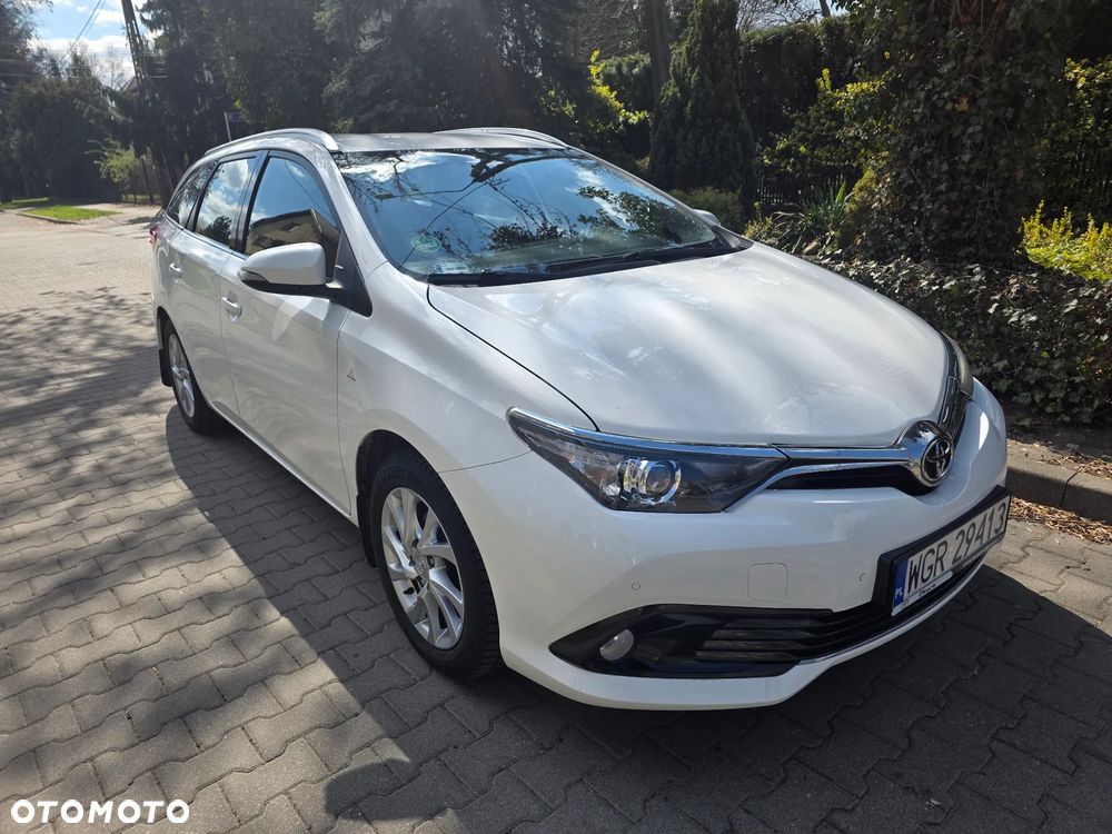 Toyota Auris 1.6 Comfort - 2