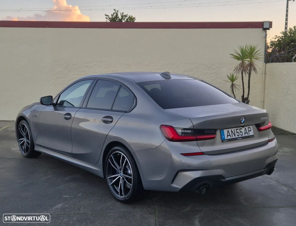 BMW 330 e Pack M Auto - 3