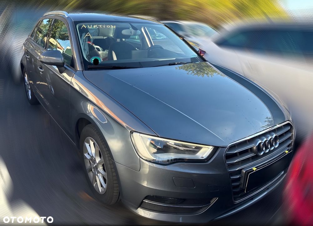 Audi A3 Sportback 1.4 TFSI Ambiente - 2