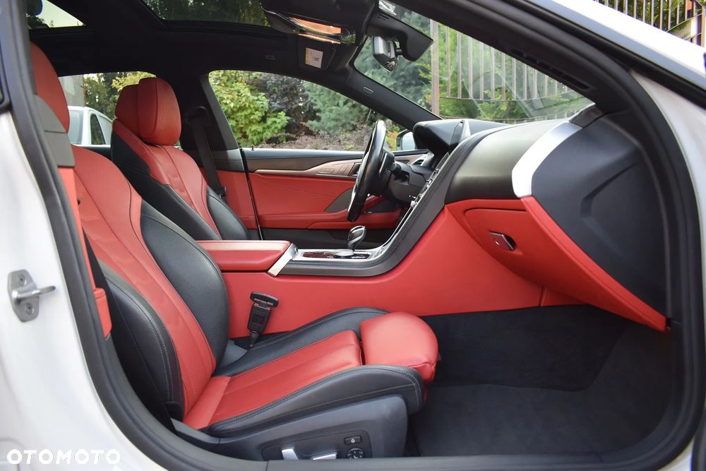BMW Seria 8 840i xDrive - 11