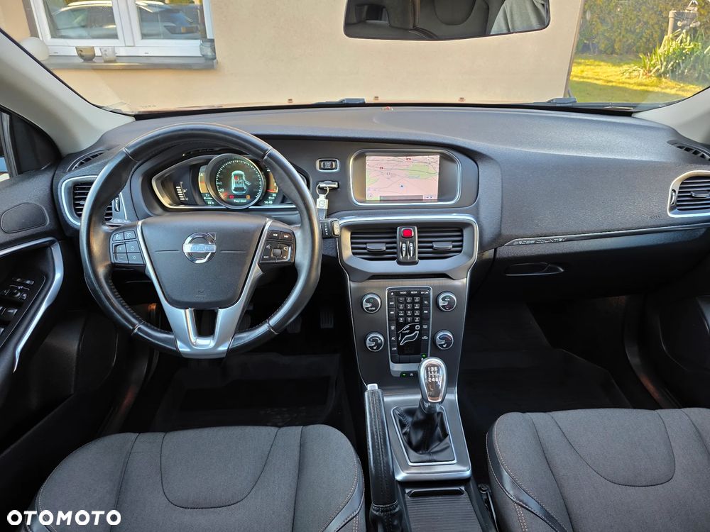 Volvo V40 Cross Country D3 Momentum - 27