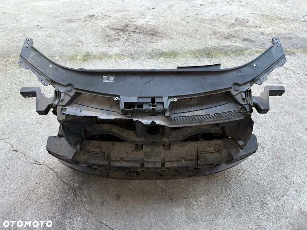 Volkswagen Passat B6 wzmocnienie czołowe/pas przedni kompletne