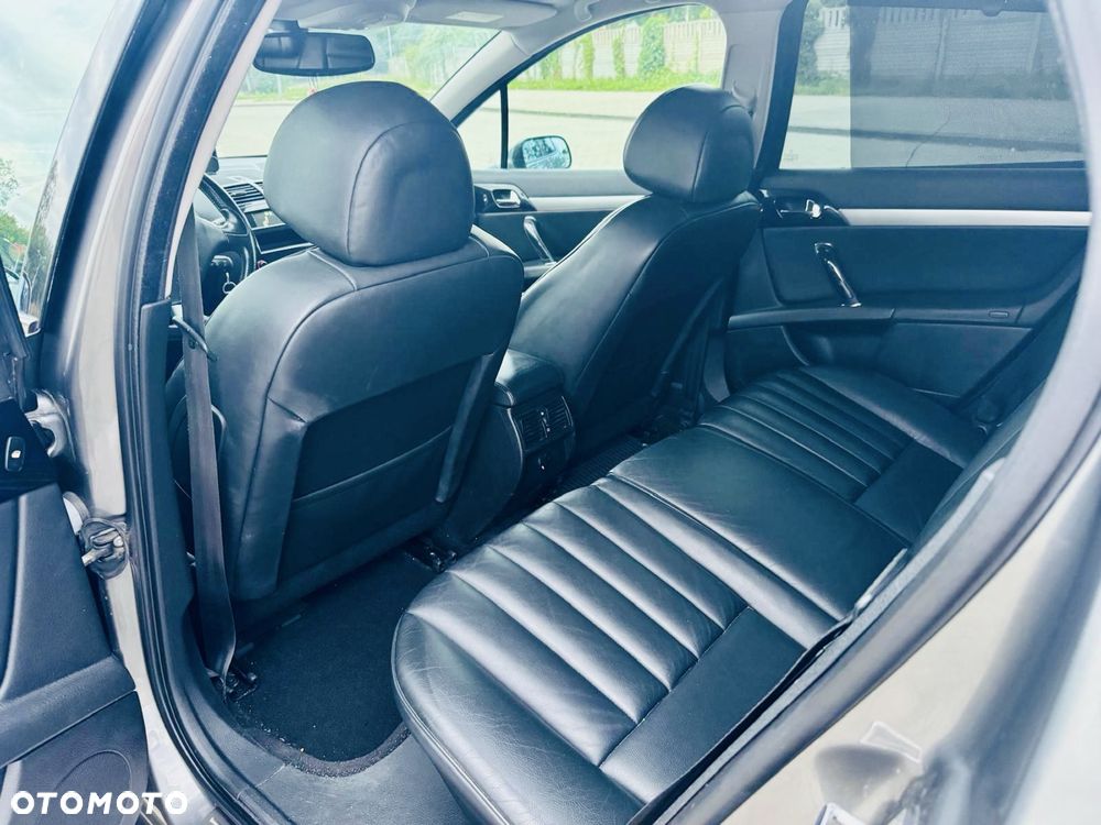 Peugeot 407 - 6