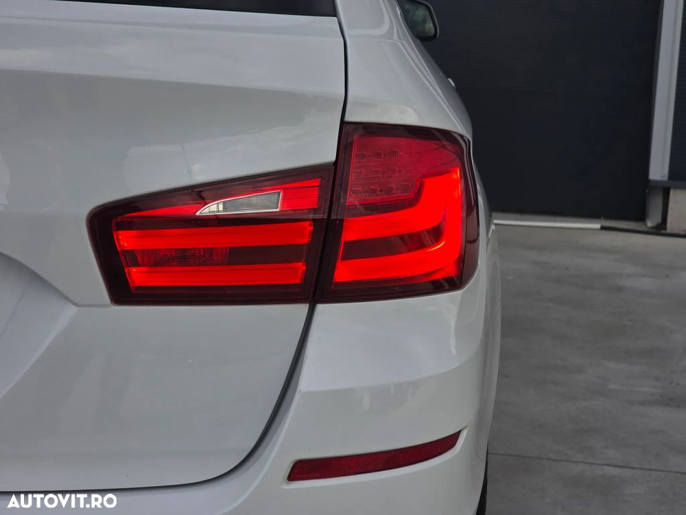 BMW Seria 5 520d Touring Sport-Aut. - 25