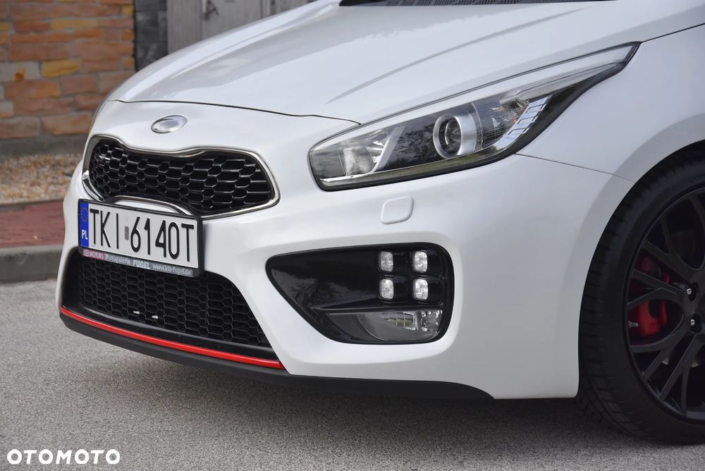 Kia Ceed 1.6 T-GDI GT-Challenge - 15