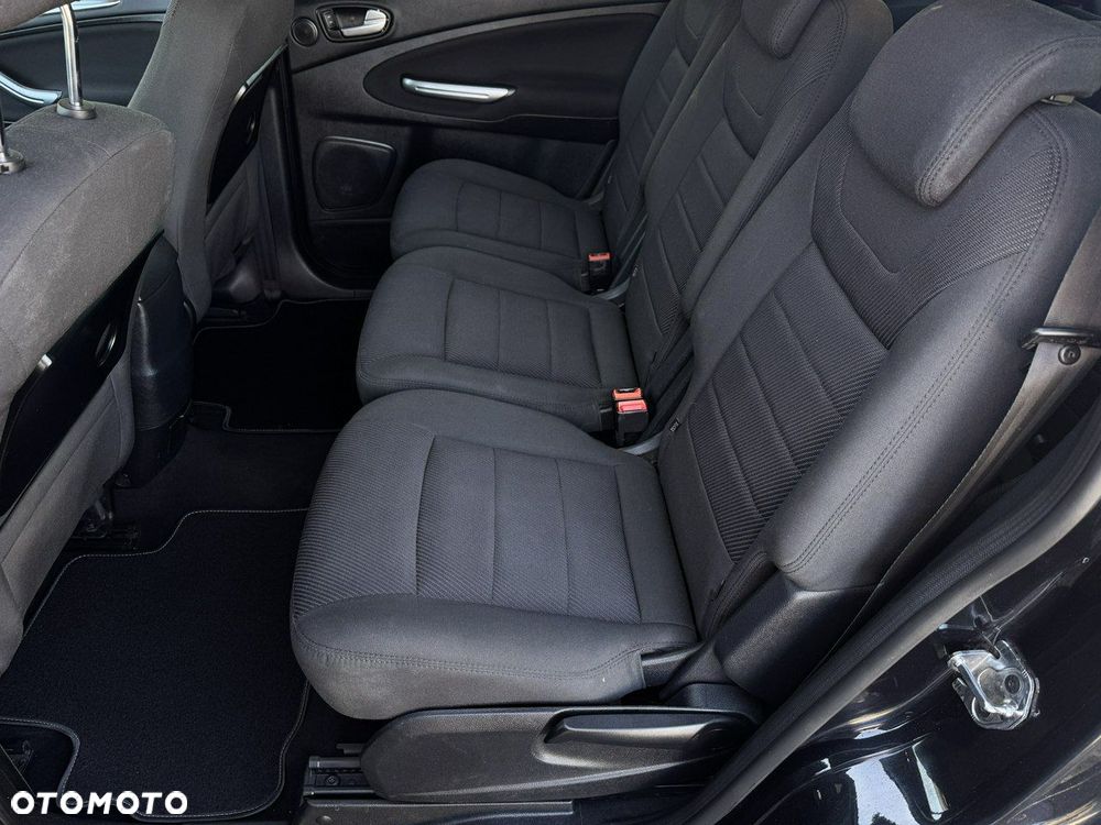 Ford S-Max 2.0 TDCi DPF Titanium - 19