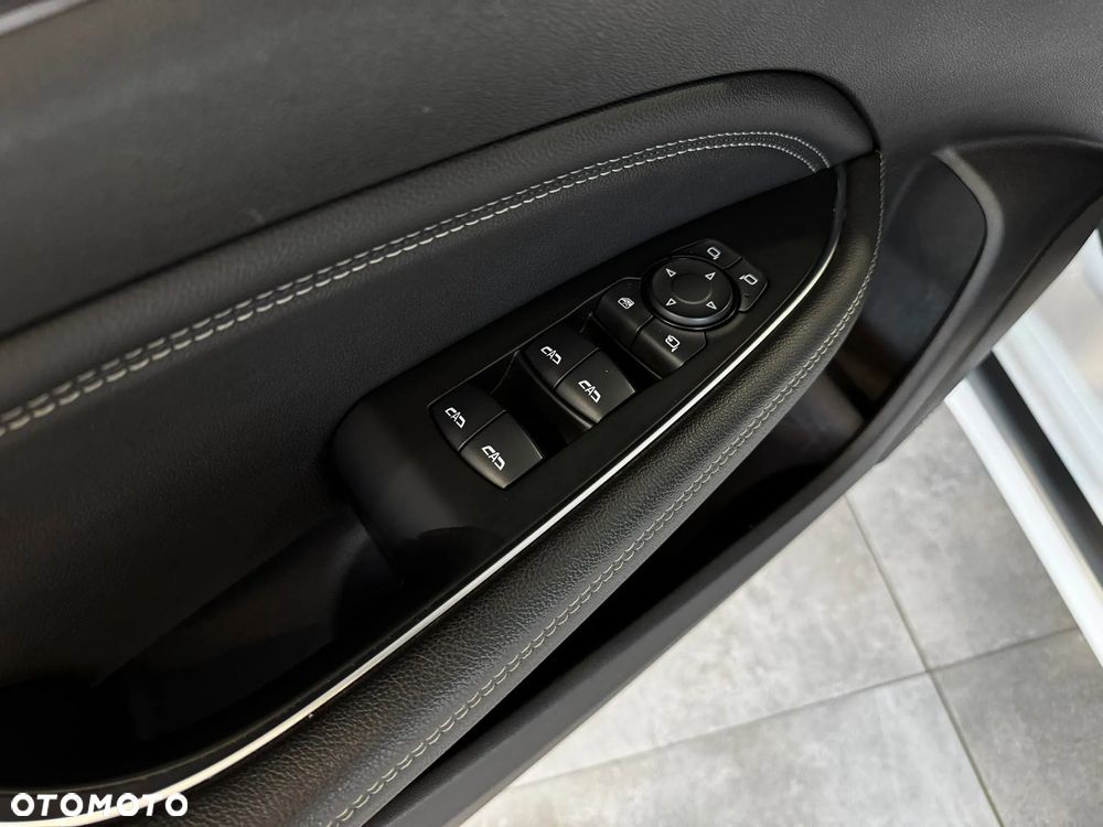 Opel Insignia 2.0 T 4x4 Innovation S&S - 7