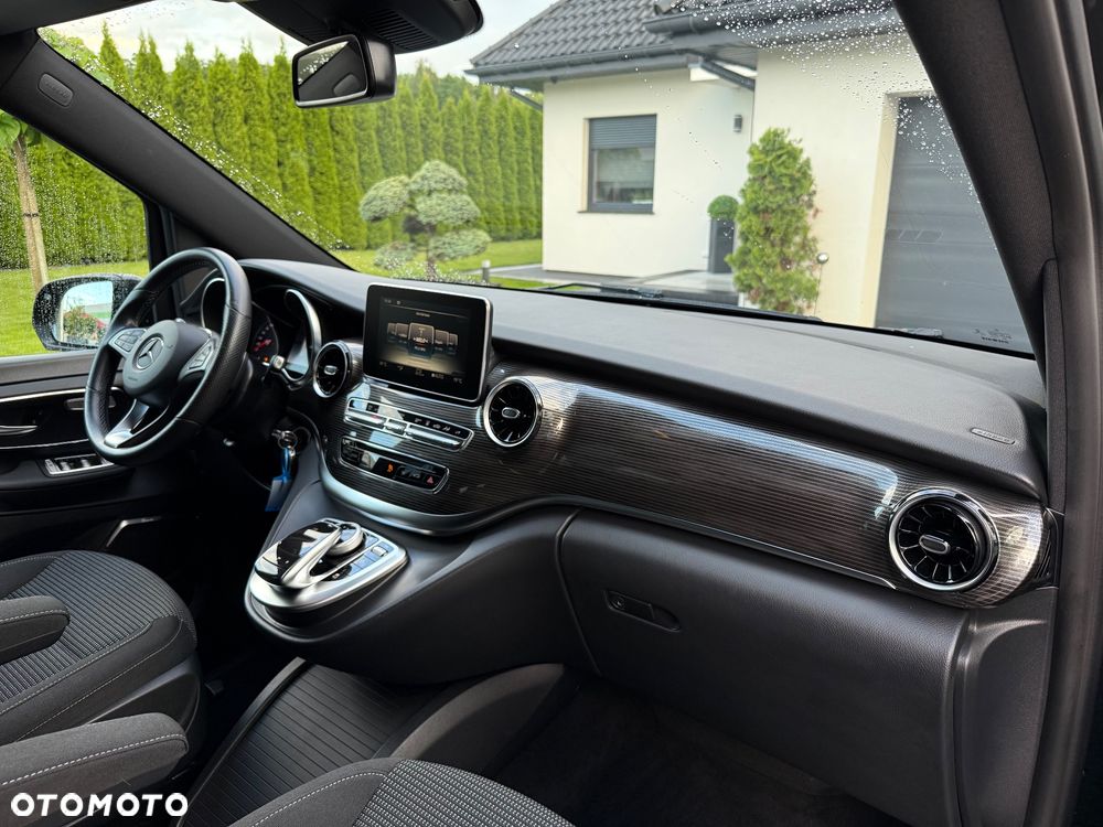 Mercedes-Benz Klasa V 250 d lang 4Matic 9G-TRONIC Avantgarde - 33