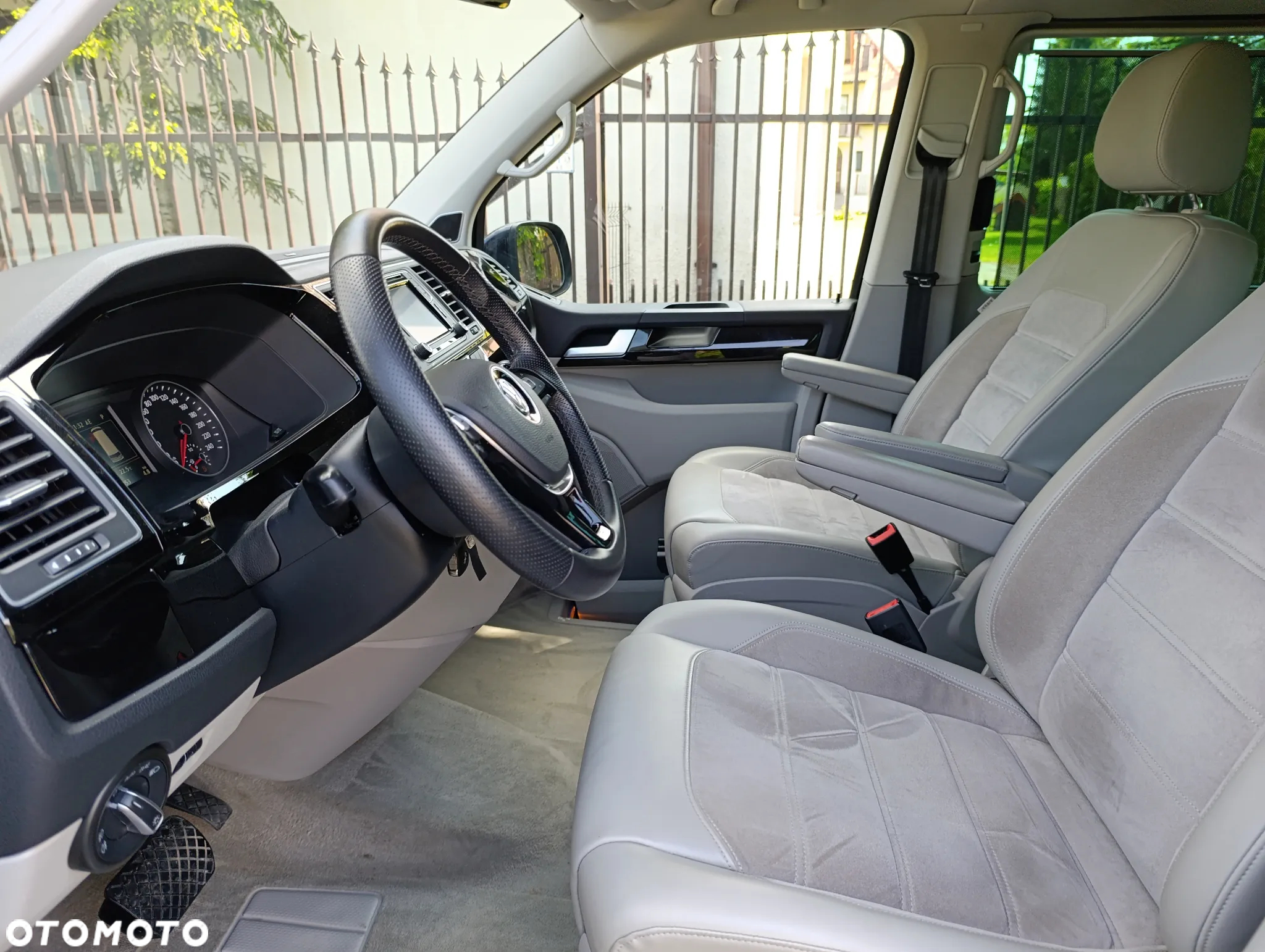Volkswagen Multivan 2.0 BiTDI L1 Highline DSG - 13