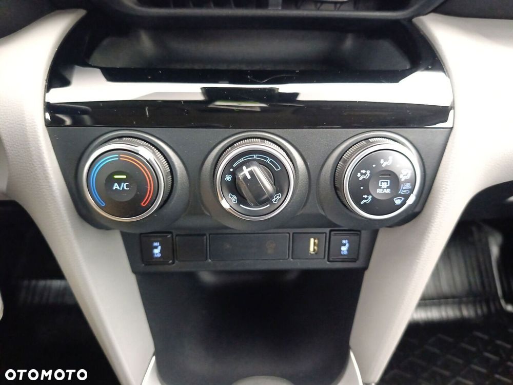 Toyota Yaris Cross 1.5 Comfort CVT - 36