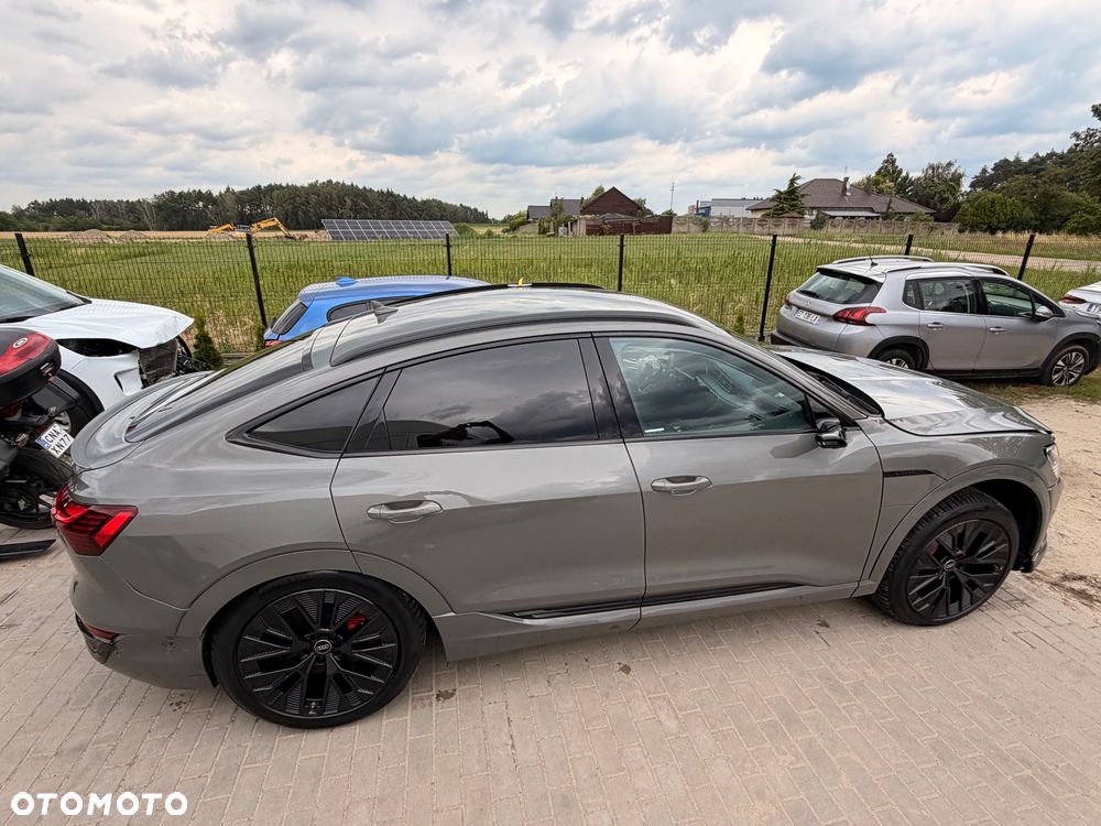 Audi Q8 Sportback e-tron 55 quattro S line - 17