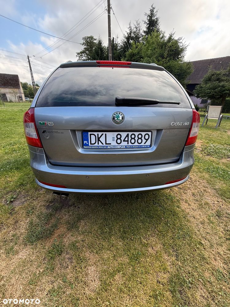 Skoda Octavia 2.0 TDI DPF RS DSG - 5