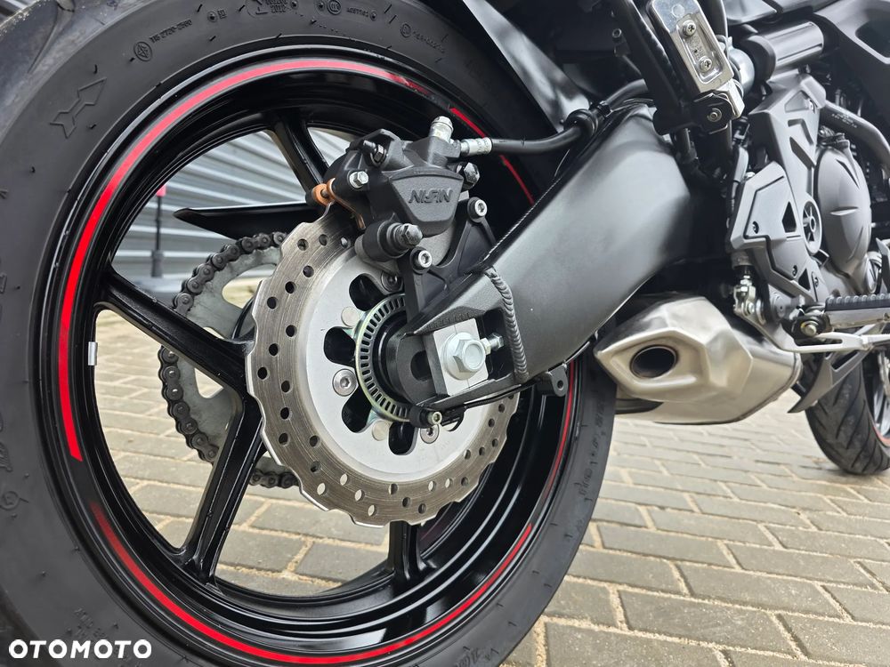 Kawasaki Versys 650 - 21