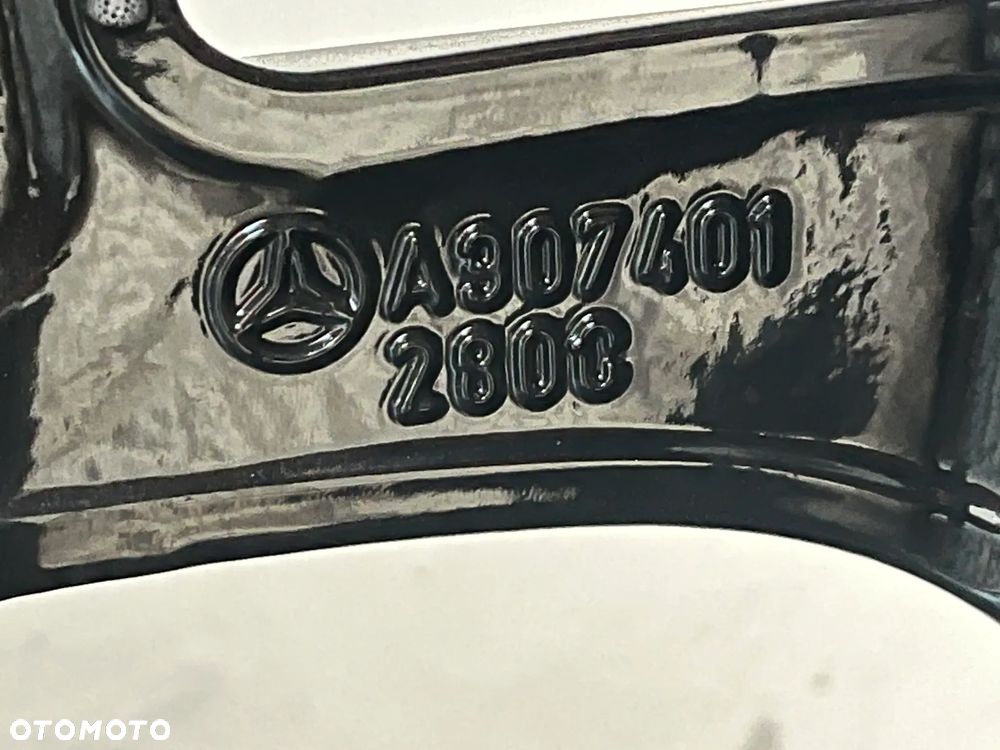 Felgi Mercedes Sprinter 17 6,5J 6x130 ET54 A9074012800 4szt. - 4