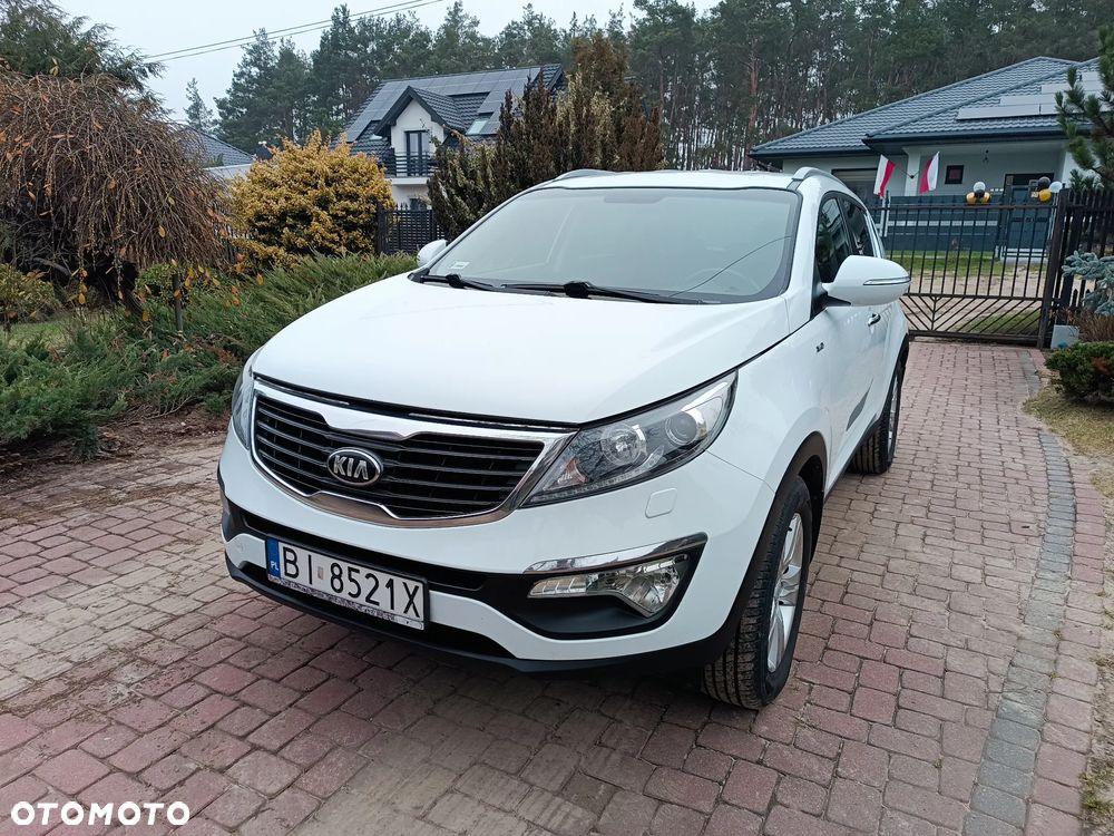 Kia Sportage 2.0 L - 11